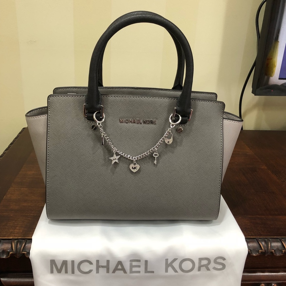 Handbag